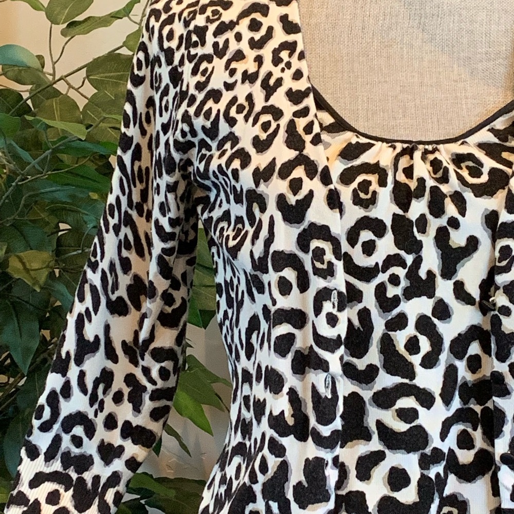 White House Black Market New Blouse